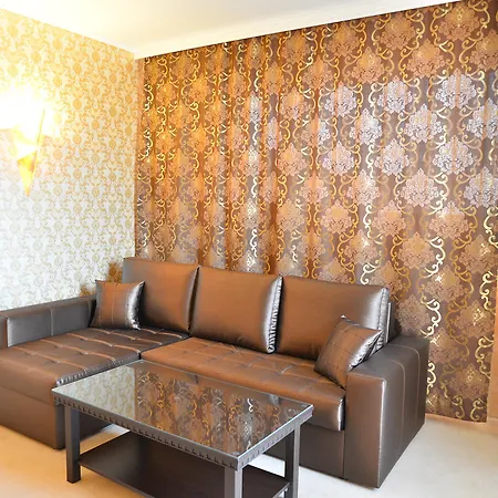 Chateau-hotel Trendafiloff -b&b Bed and Breakfast Chirpan